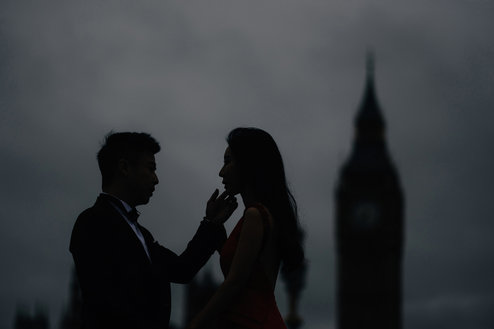 London pre wedding shoot